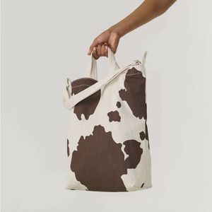 **will be removing listing soon** Baggu duck bag